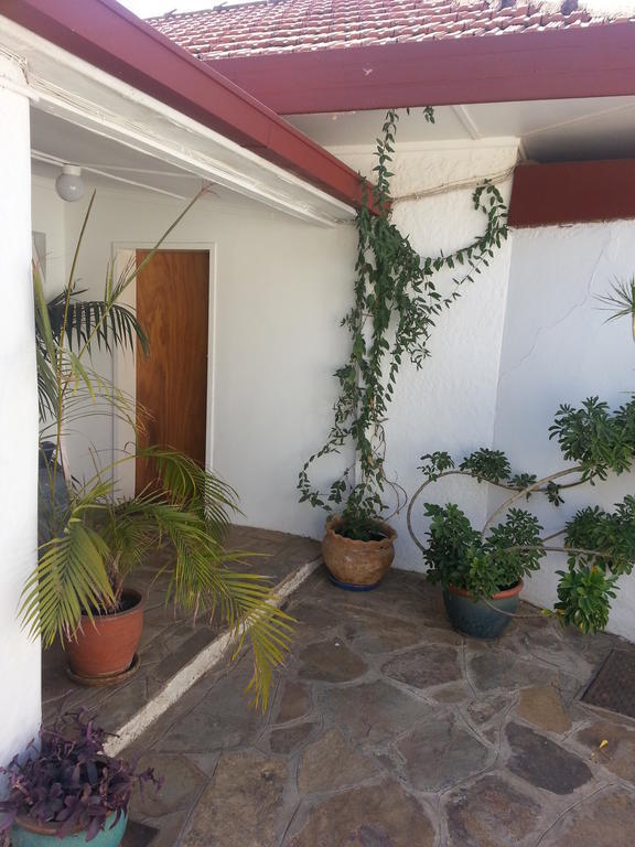 Rivendell Hotel Windhoek Exterior photo